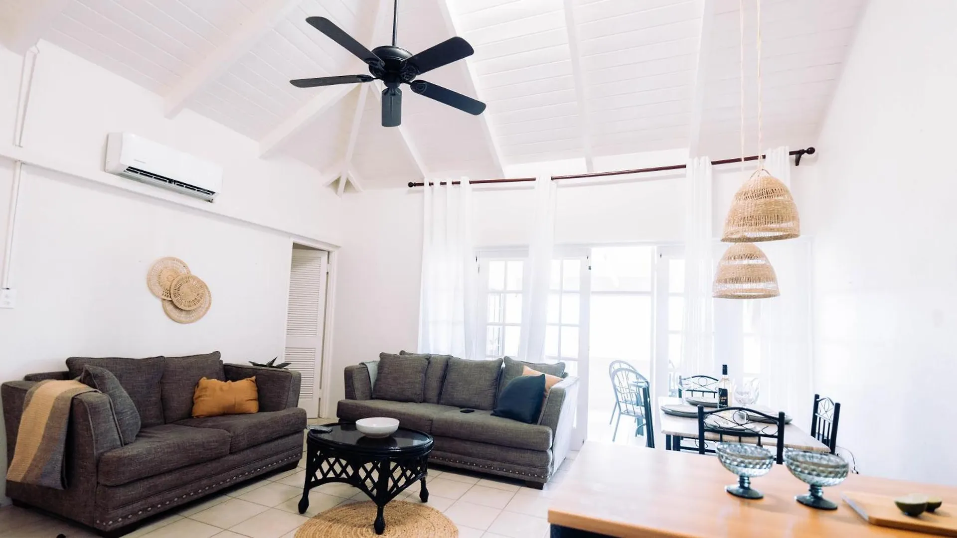 Villa Yucca Dickenson Bay Apartment